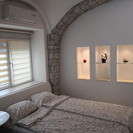 Apartment Zemun Old Town Center Βελιγράδι Εξωτερικό φωτογραφία